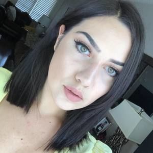 Meet your Posher, Viktoria